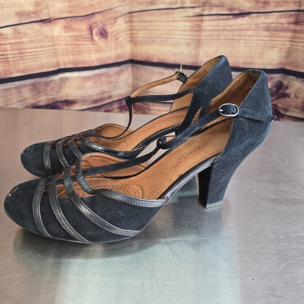 Gentle Souls T Strap Pump- size 10